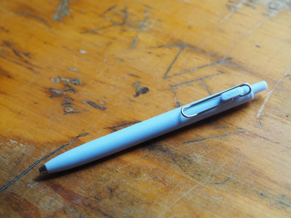Uni-ball One F Gel Pen - 0.38mm - Earth Texture - Ice Blue Iceland
