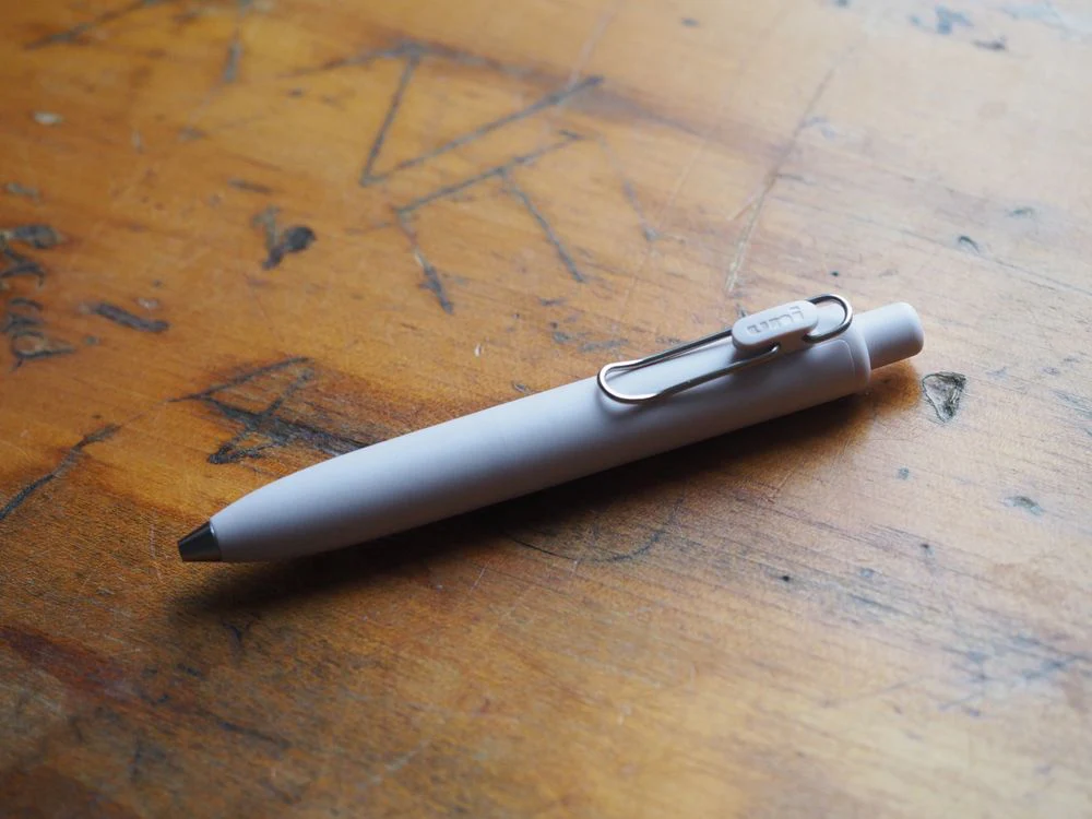 Uni-ball One P Gel Pen - 0.5mm - Yogurt