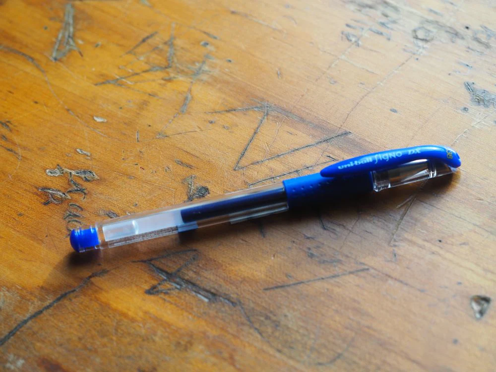 Uni-ball Signo DX Gel Pen - 0.38mm - Blue
