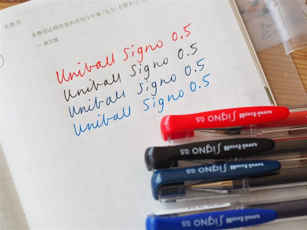Uni-ball Signo UM-100 Gel Pen - Blue-Black - Image 2