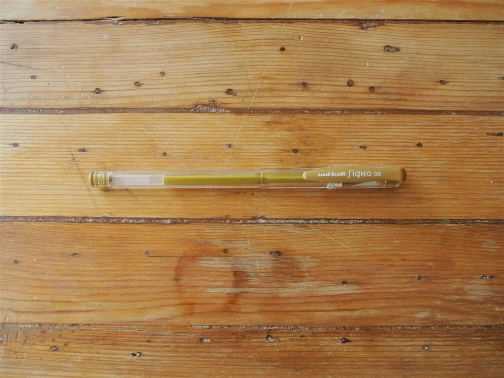 Uni-ball Signo UM-100 Gel Pen - Gold