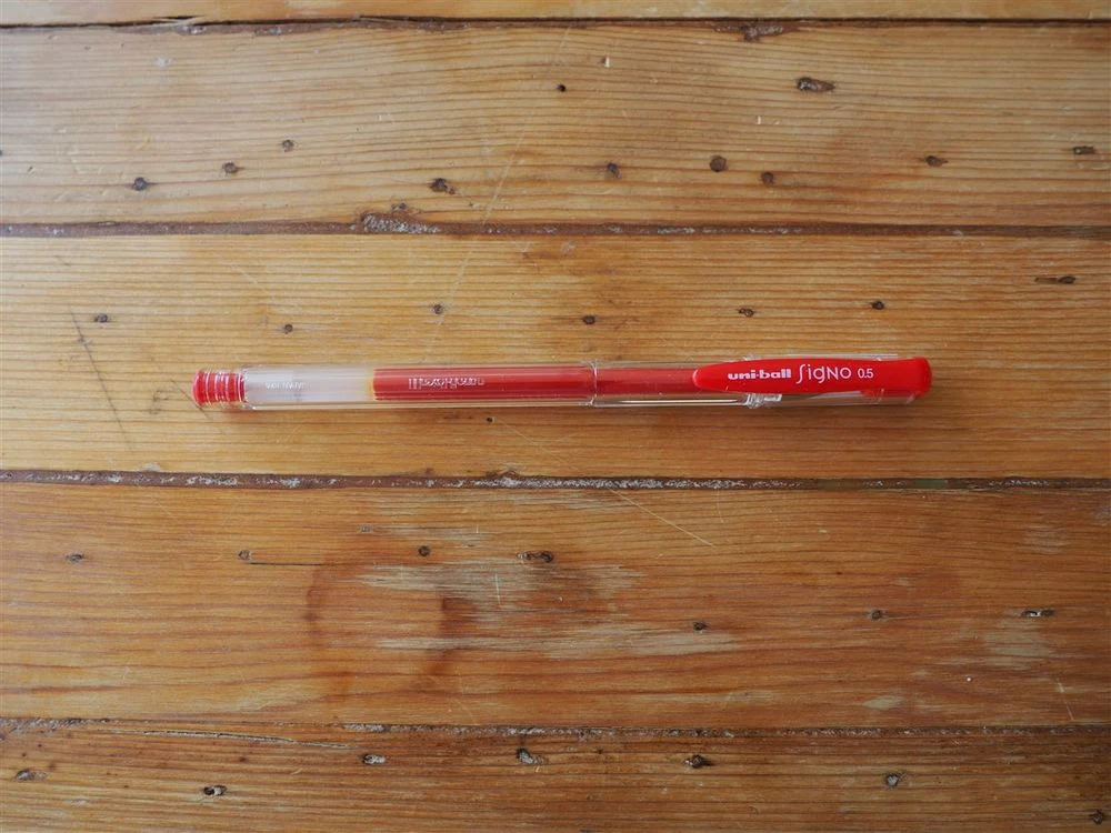 Uni-ball Signo UM-100 Gel Pen - Red