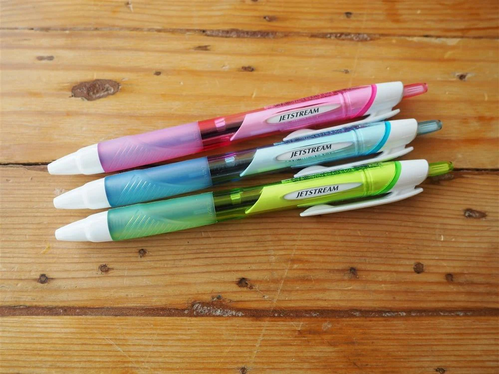 Uni Jetstream Ballpoint Pen - 0.7mm - Green (Black Ink) - Image 2