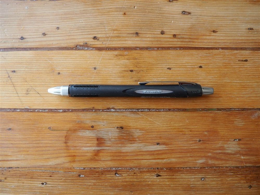 Uni Jetstream Rubber Body Ballpoint Pen - Black