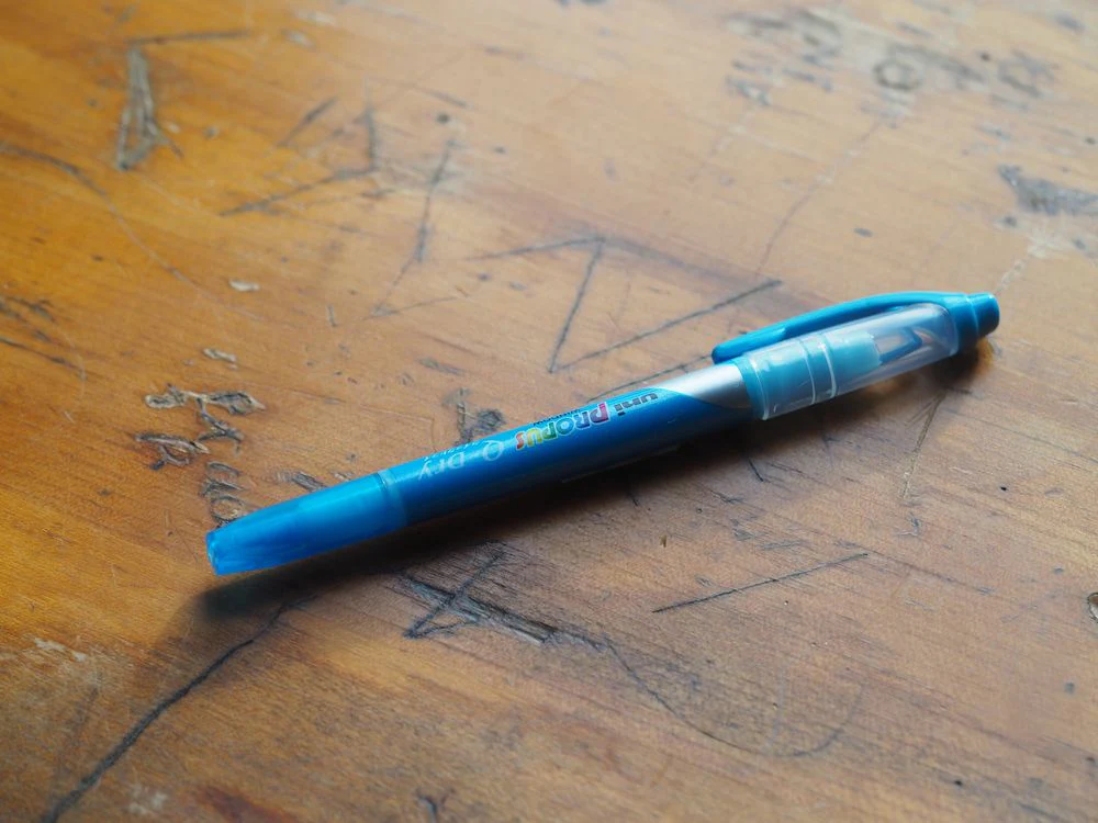 Uni Mitsubishi Propus Q-Dry Highlighter - Sky Blue