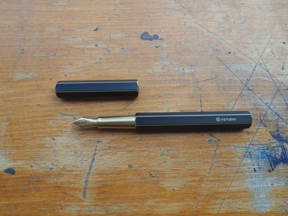 YSTUDIO Classic Revolve Fountain Pen - Black - Image 2