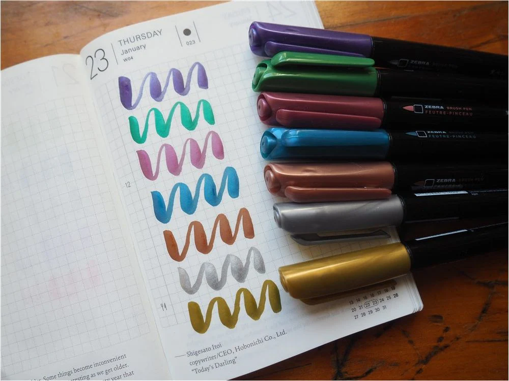 Zebra Zensations Metallic Brush Pen - Medium - Silver - Image 3